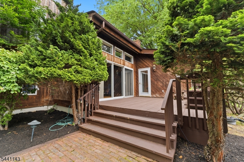 481 East Freehold Road Freehold, NJ 07728 - Photo 5 of 35