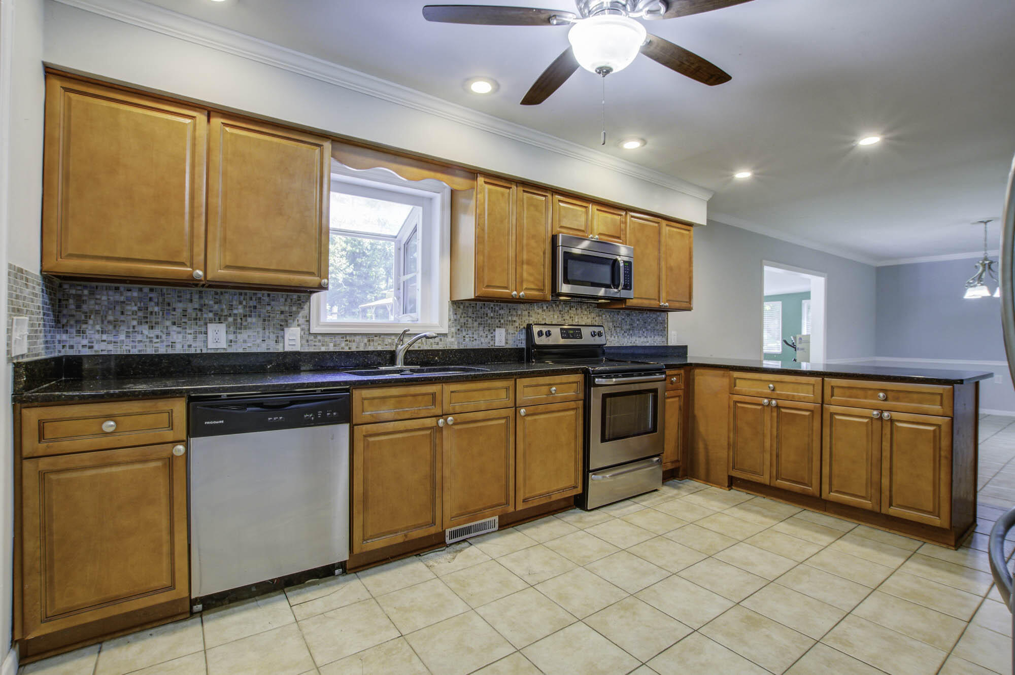 114 Farrell Street Moncks Corner, SC 29461 - Photo 9 of 18 114 (13)