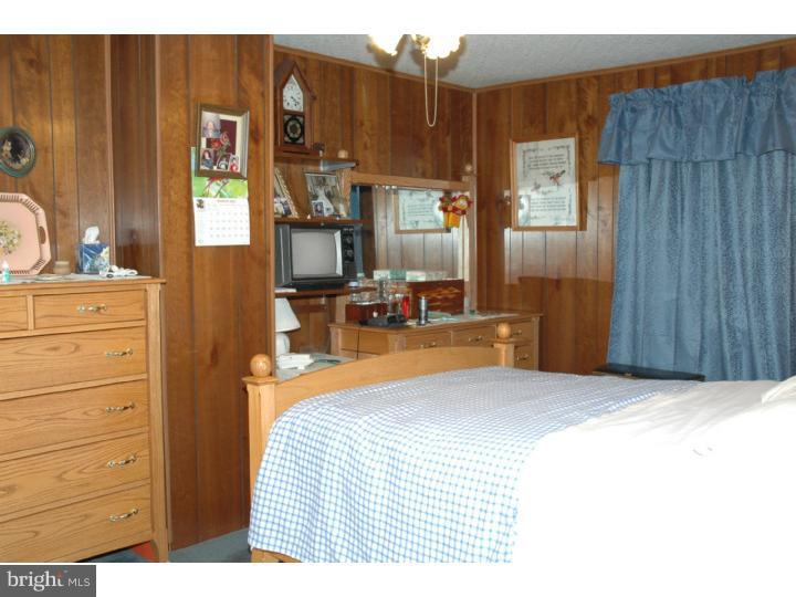 35 Lyons Road Fleetwood, PA 19522 - Photo 6 of 15 Bedroom