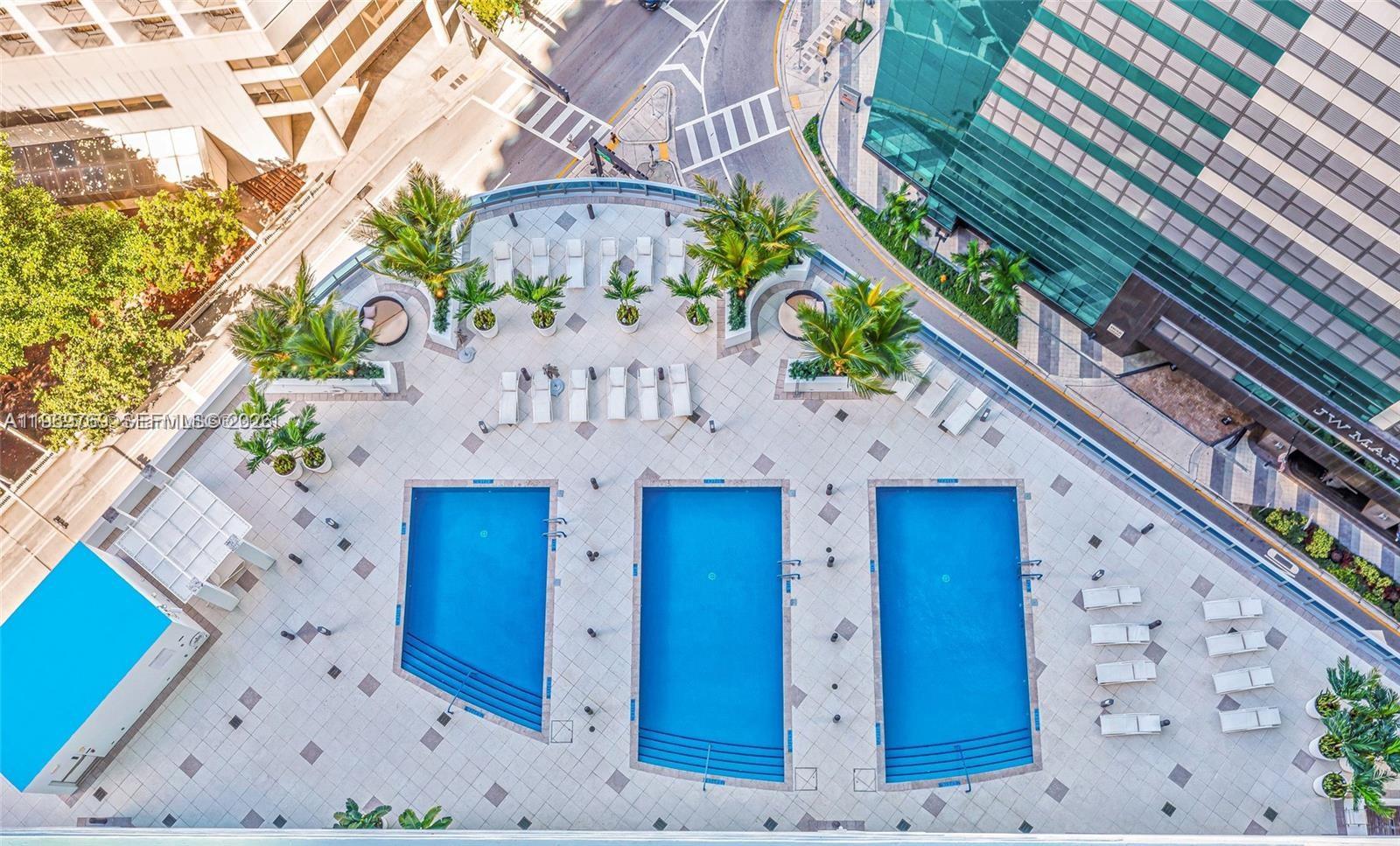 200 Biscayne Blvd Way, Unit 3913 Miami, FL 33131 - Photo 2 of 7