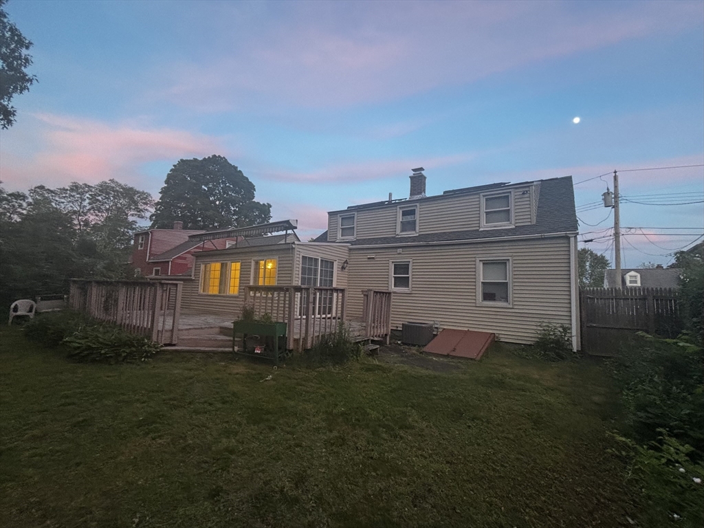 36 O Connell Street Springfield, MA 01104 - Photo 3 of 9