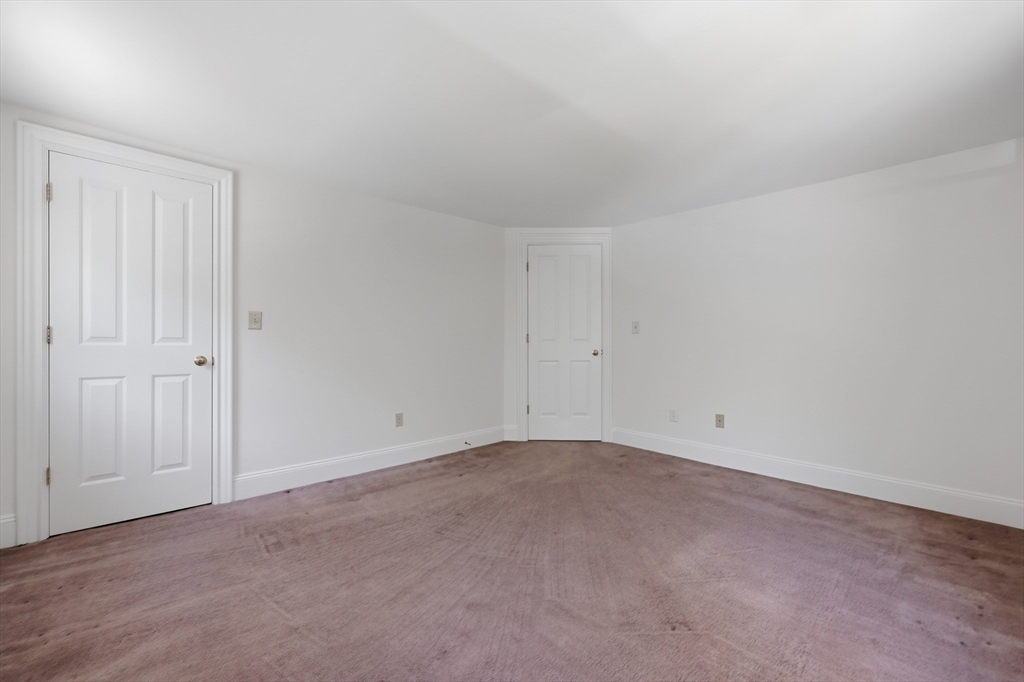 39 Beacon Street Amesbury, MA 01913 - Photo 24 of 41