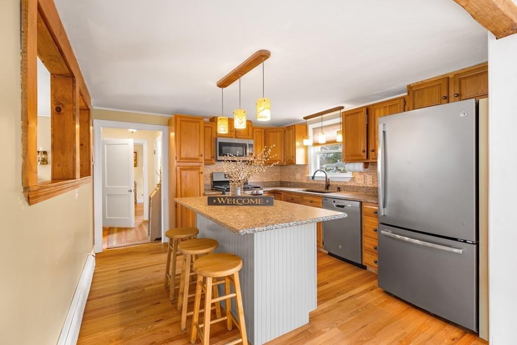 27 Saxony Road Framingham, MA 01701 - Photo 5 of 36 Gallery Image 5