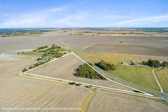 a view of an outdoor space and tennis court