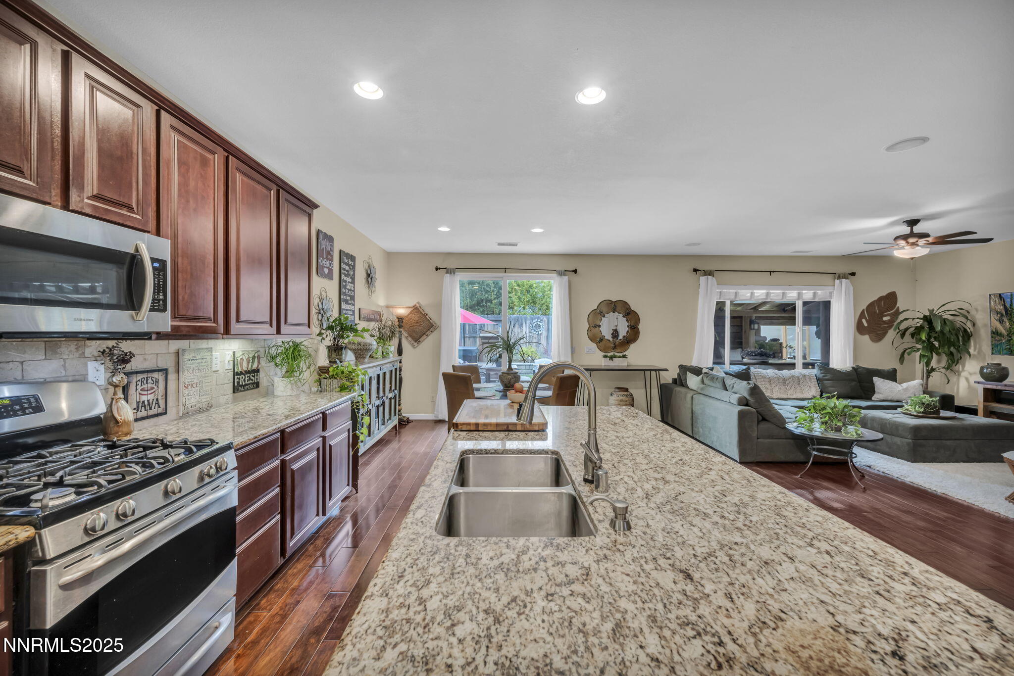2010 Angel Ridge Drive Reno, NV 89521 - Photo 11 of 48 large-019a1788-5614-738c-948a-bb4e9c26e2