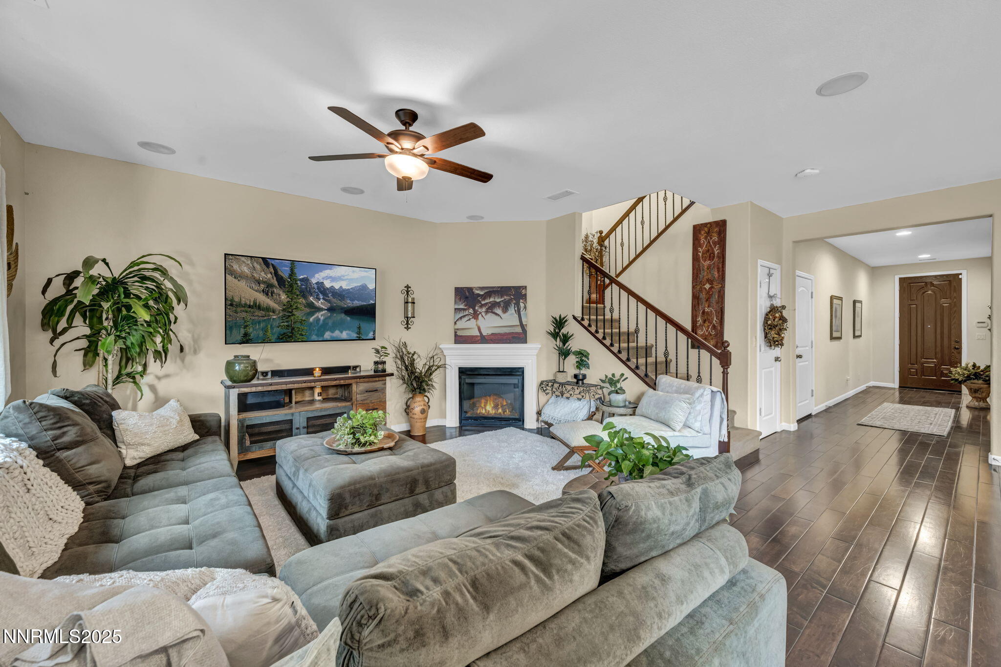 2010 Angel Ridge Drive Reno, NV 89521 - Photo 4 of 48 large-019a1788-57db-72d5-8228-be60ed0c00