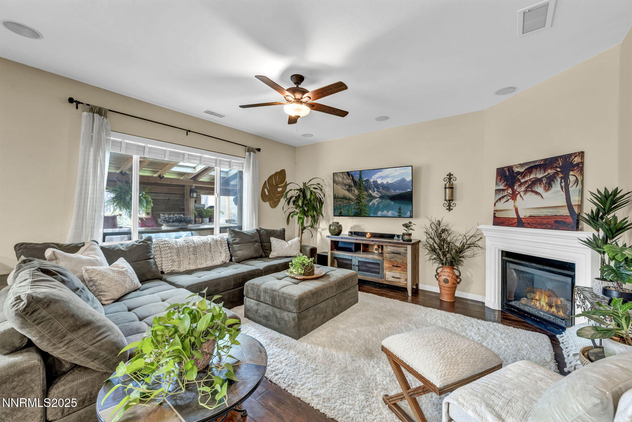 2010 Angel Ridge Drive Reno, NV 89521 - Photo 6 of 48 large-019a1788-585d-72f3-bace-bc44968a52