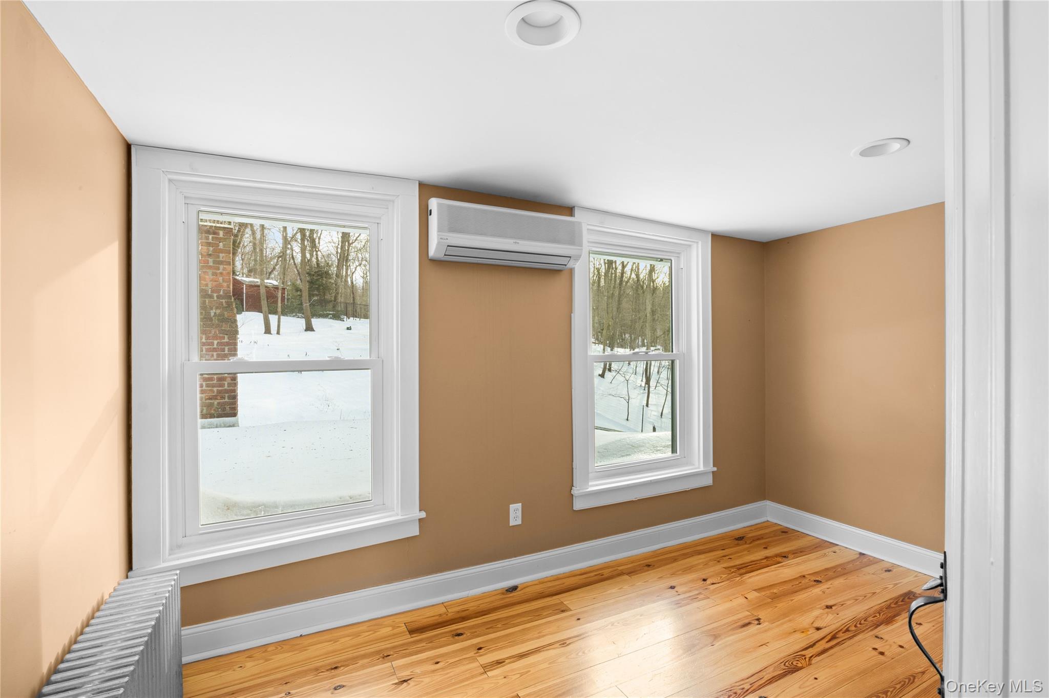 232 North Country Road Mount Sinai, NY 11766 - Photo 19 of 43