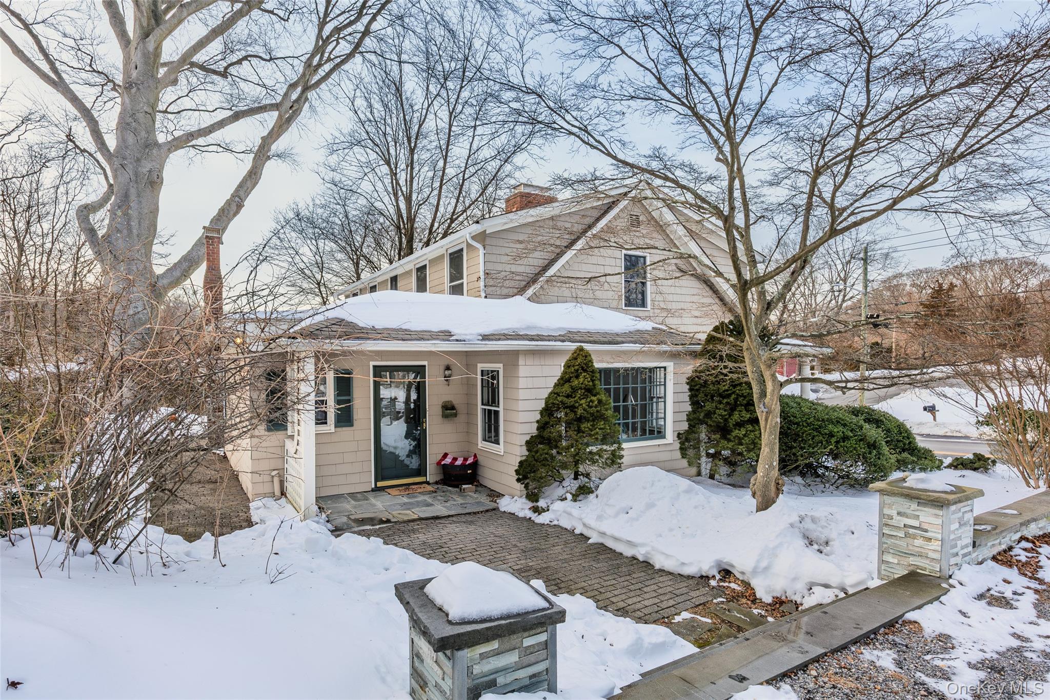 232 North Country Road Mount Sinai, NY 11766 - Photo 21 of 43