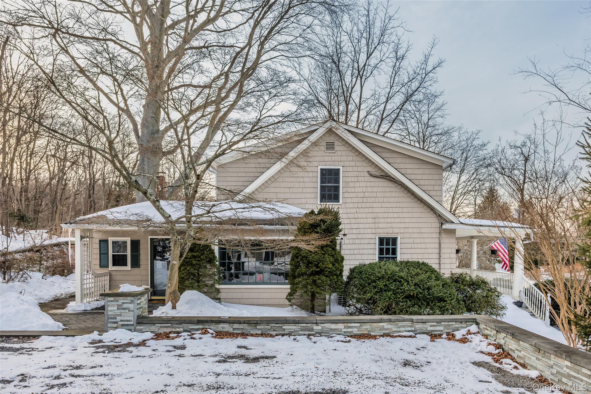 232 North Country Road Mount Sinai, NY 11766 - Photo 23 of 43