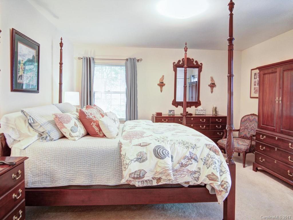 6410 Sardis Road, Unit 4 Charlotte, NC 28270 - Photo 13 of 24 Gallery Image 13