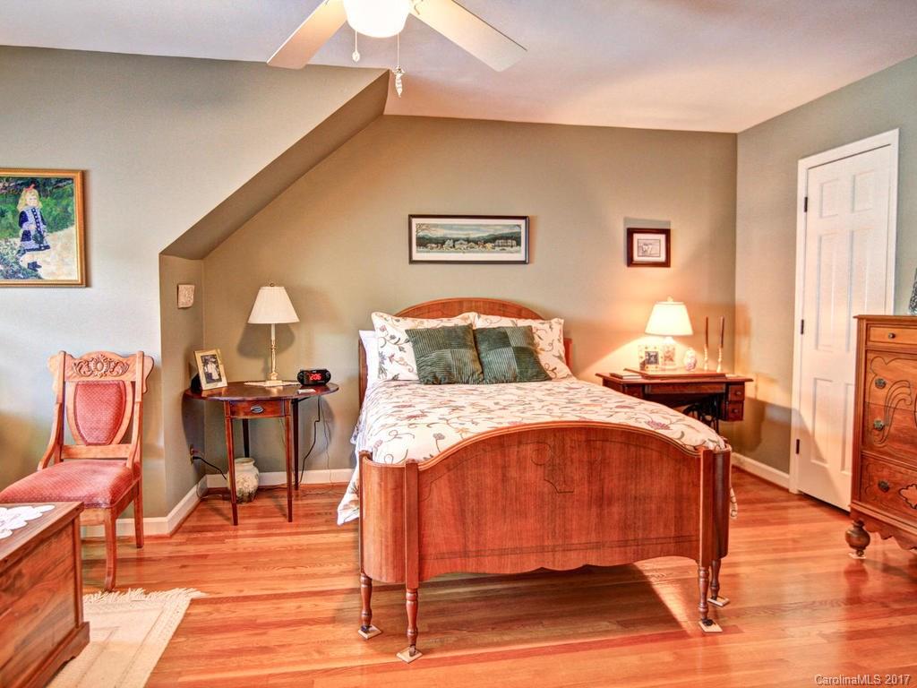 6410 Sardis Road, Unit 4 Charlotte, NC 28270 - Photo 15 of 24 Gallery Image 15