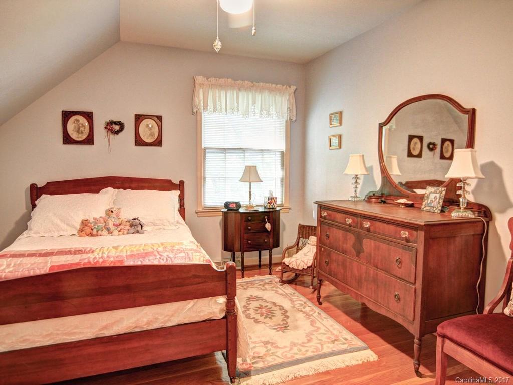 6410 Sardis Road, Unit 4 Charlotte, NC 28270 - Photo 19 of 24 Gallery Image 19