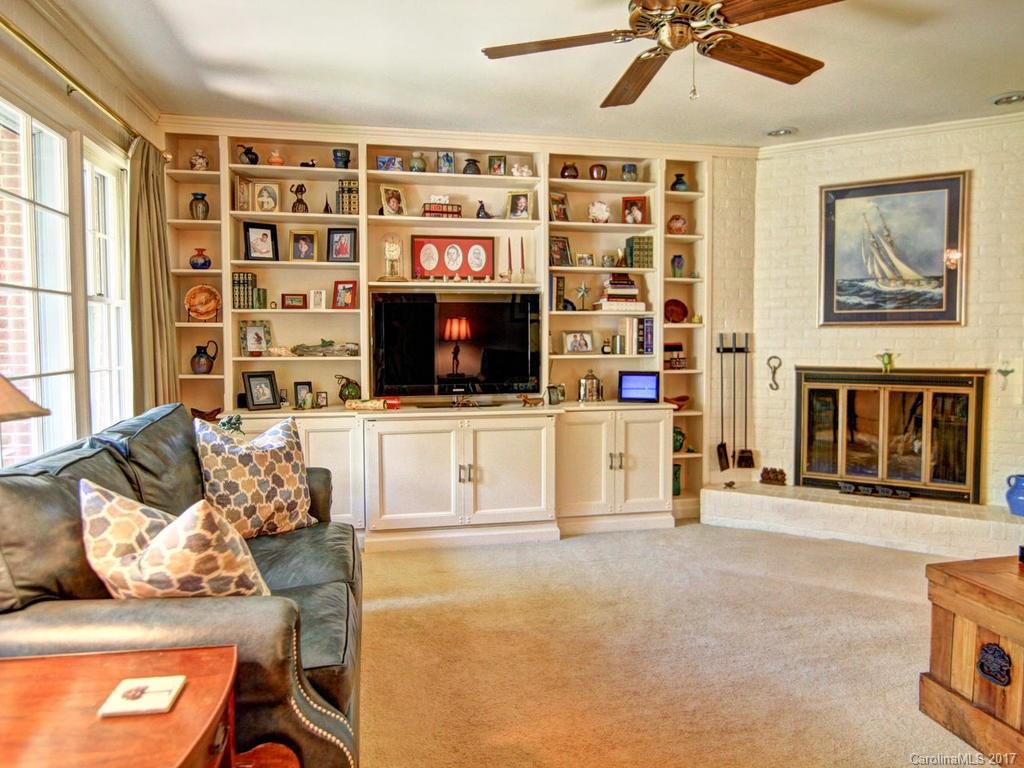 6410 Sardis Road, Unit 4 Charlotte, NC 28270 - Photo 7 of 24 Gallery Image 7