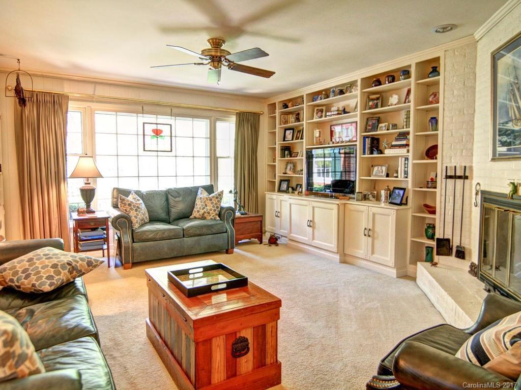 6410 Sardis Road, Unit 4 Charlotte, NC 28270 - Photo 8 of 24 Gallery Image 8