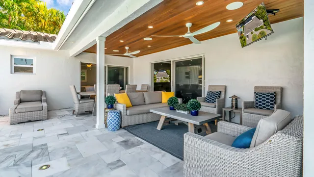 a view of a outdoor space with sitting area