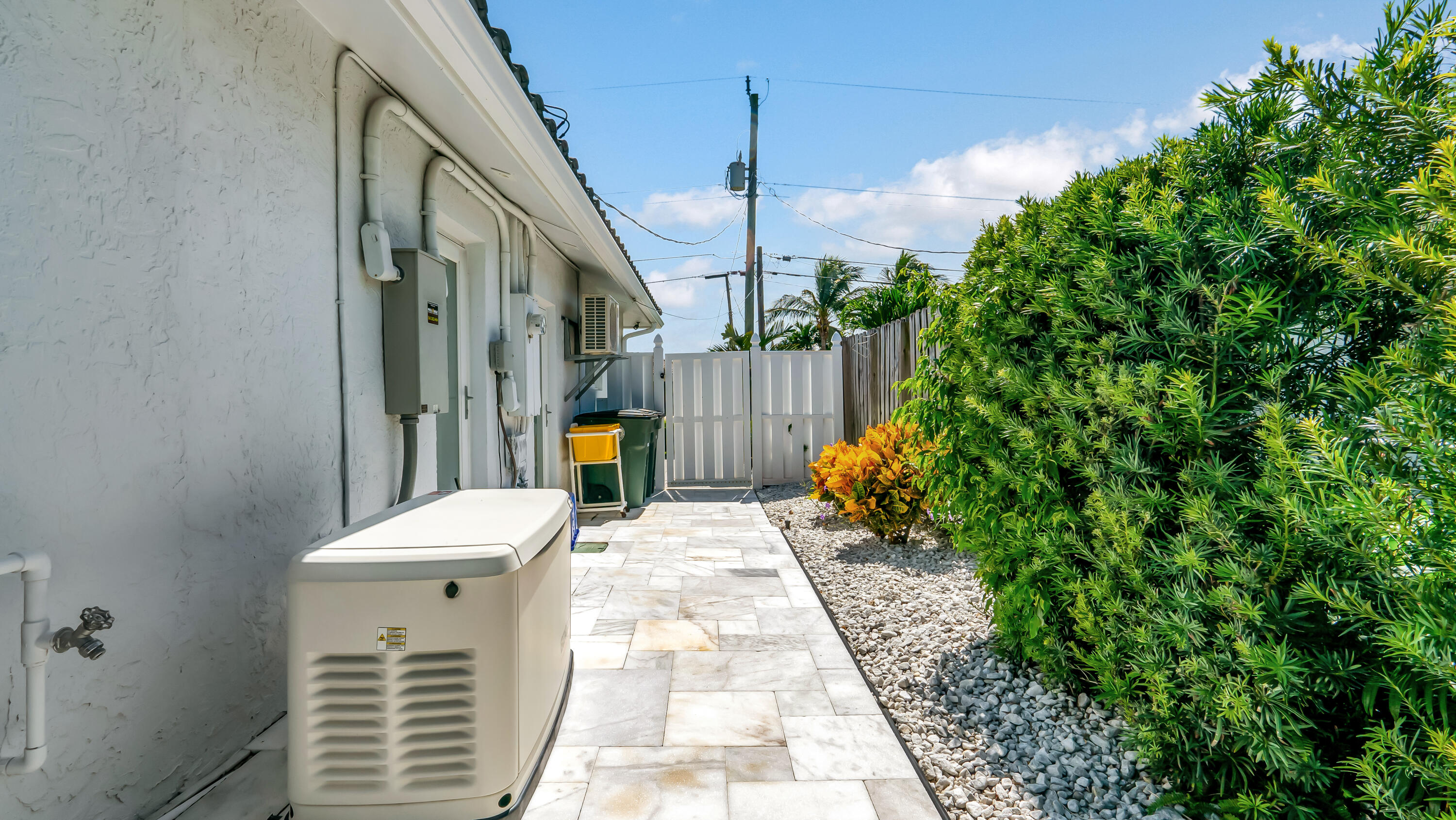831 Dover Street Boca Raton, FL 33487 - Photo 52 of 54 a view of a backyard with sitting area