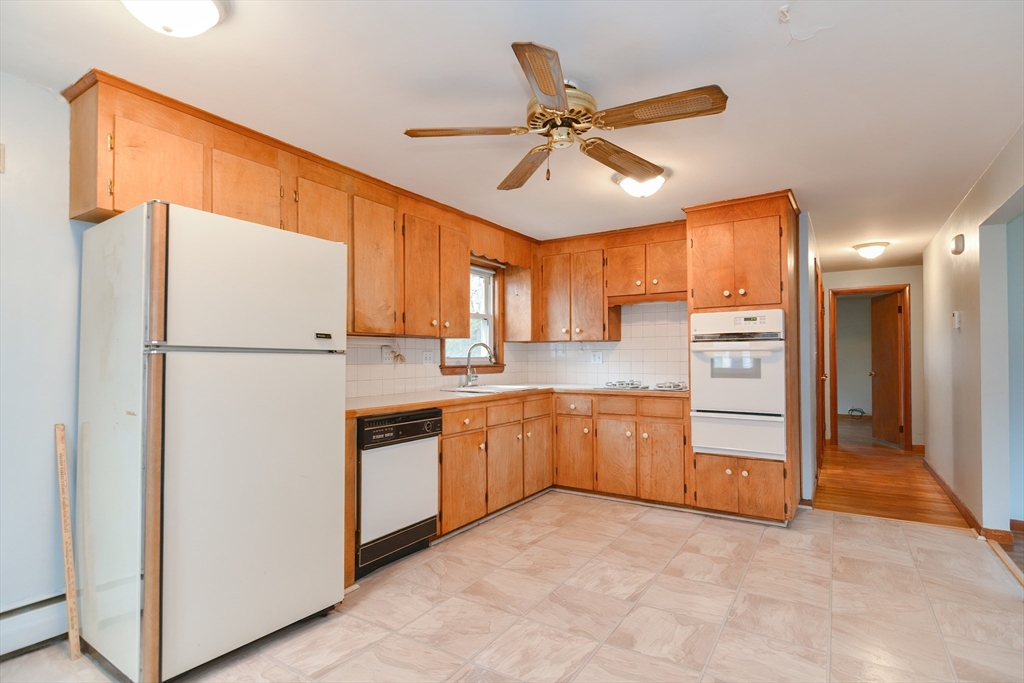36 Fairlane Road Boston, MA 02132 - Photo 3 of 22 Gallery Image 3