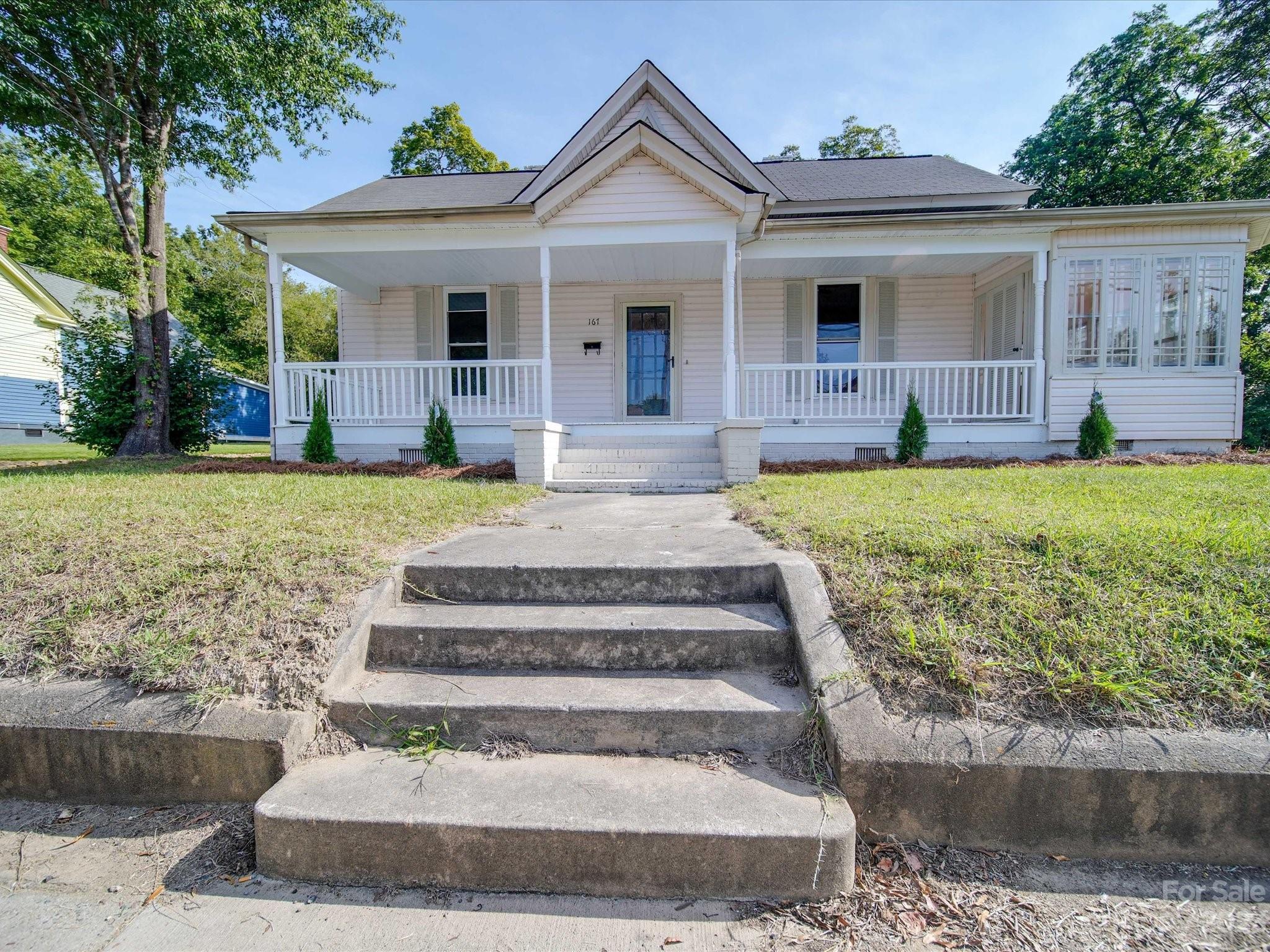 167 Spring Street Southwest Concord, NC 28025 - Photo 3 of 35 Gallery Image 3
