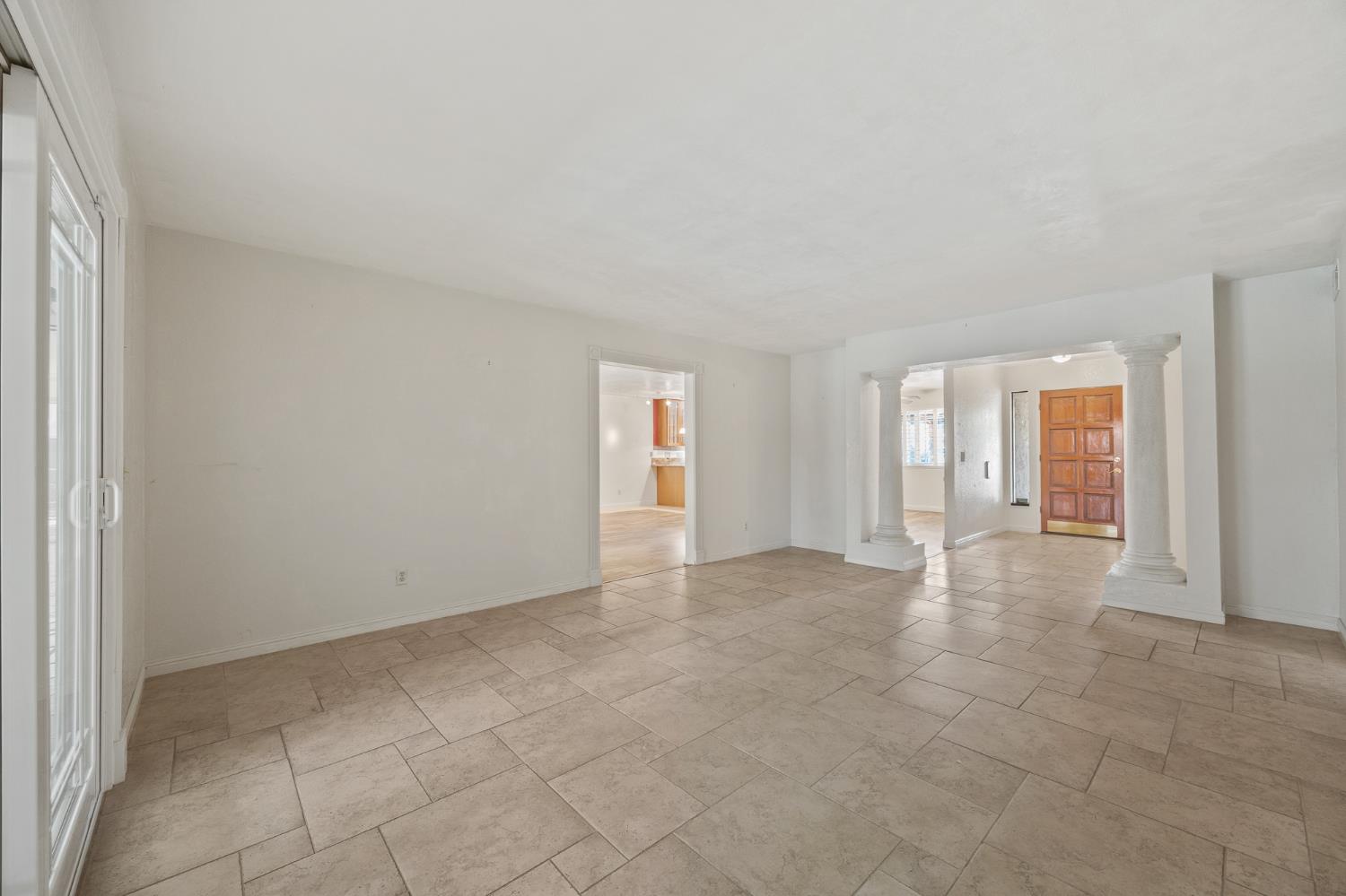 2179 Rall Avenue Clovis, CA 93611 - Photo 6 of 54 an empty room with windows