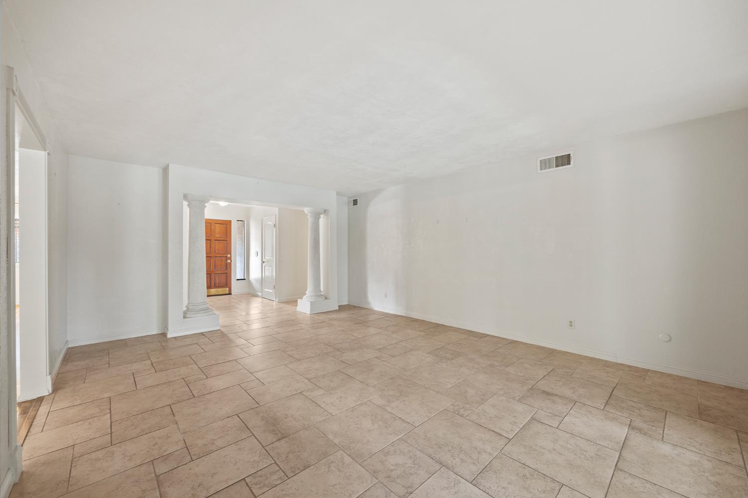 2179 Rall Avenue Clovis, CA 93611 - Photo 7 of 54 a view of an empty room