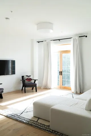 $2,900 | 249 Main Street, Unit 301, Beacon, NY 12508