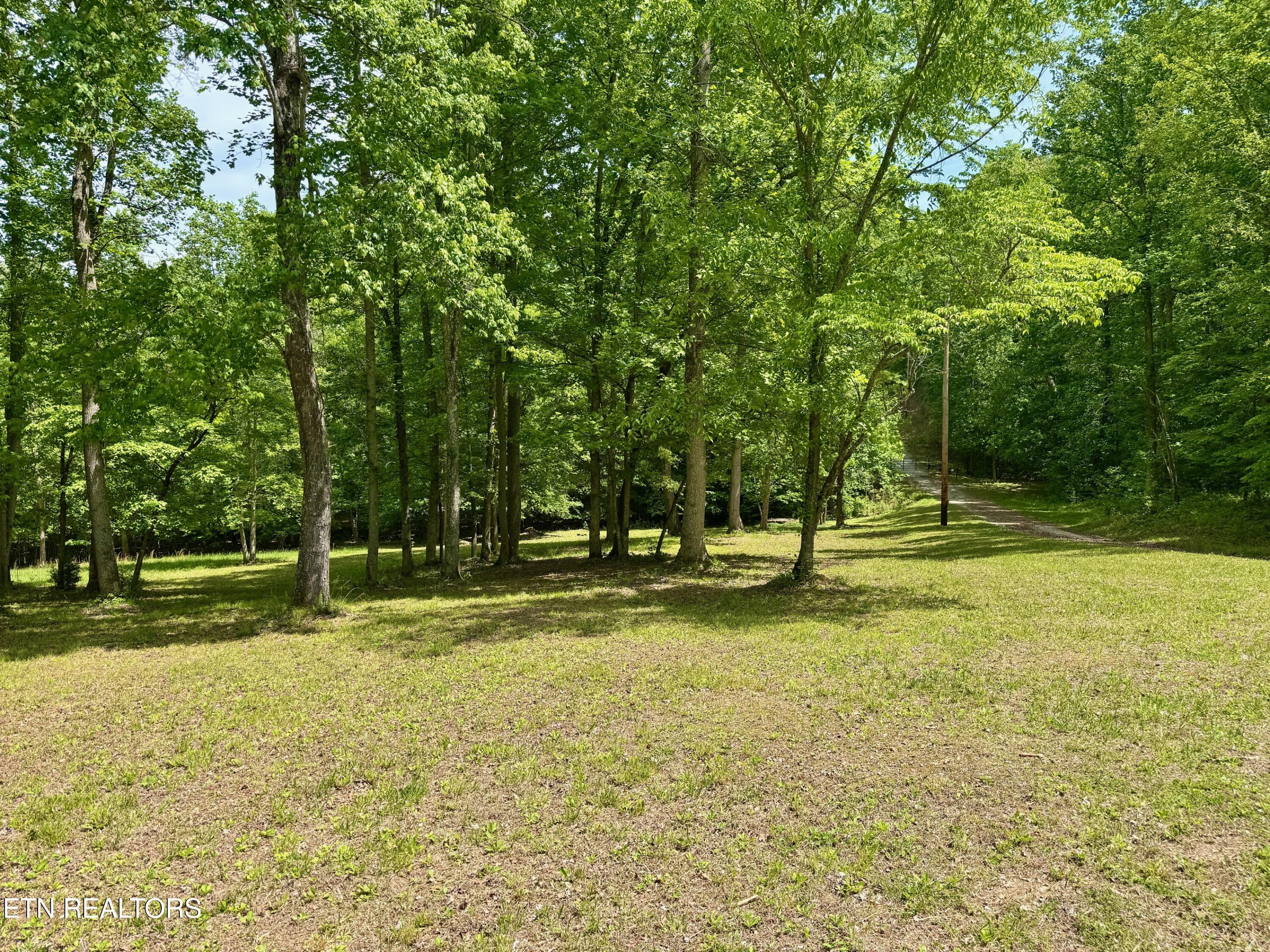 2 Eagle Ridge Road Kingston, TN 37763 - Photo 2 of 10 002
