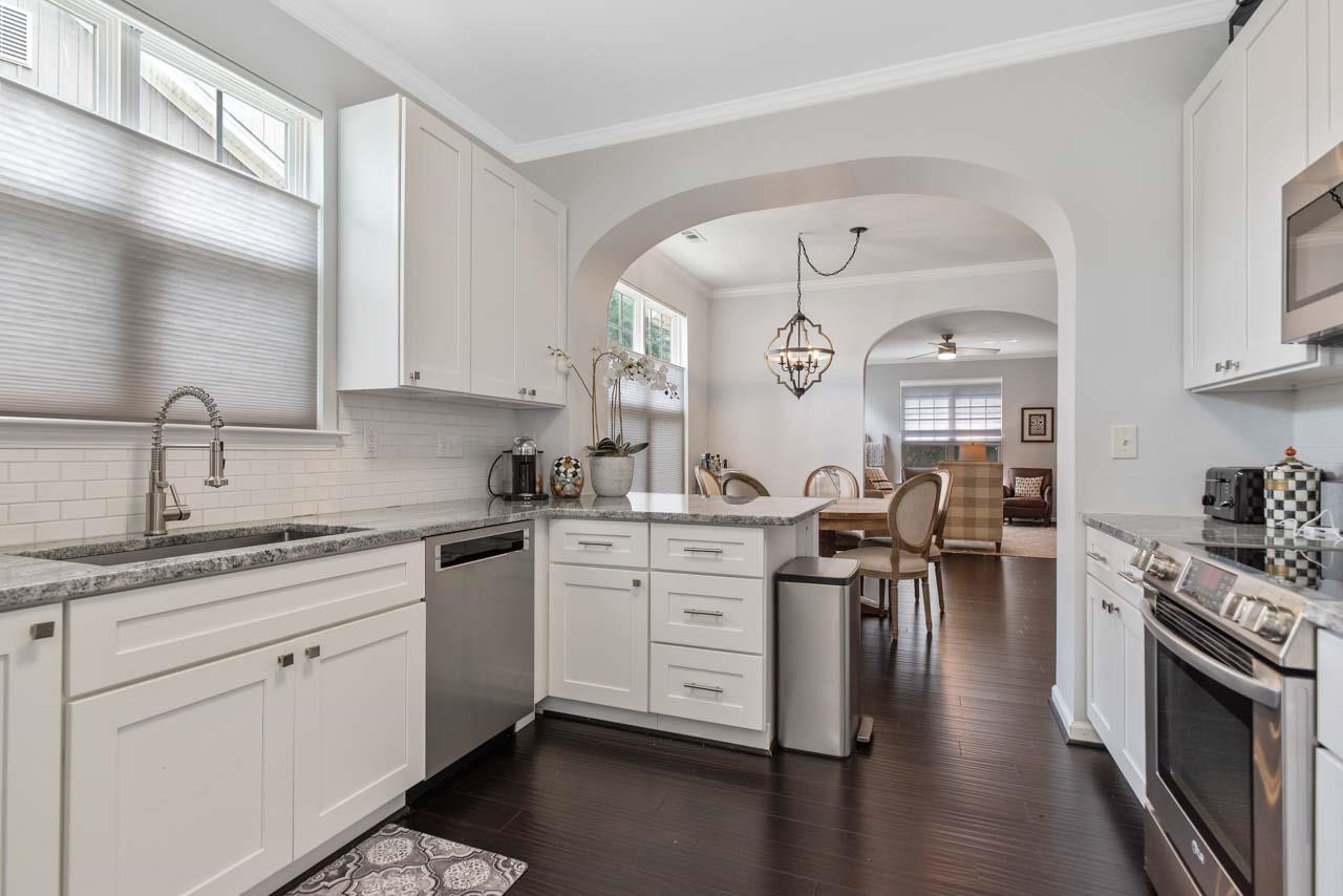 2336 Putters Way Raleigh, NC 27614 - Photo 6 of 26 Kitchen
