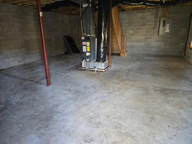 $311,500 | 102 Flint Ridge Trail, Fancy Gap, VA 24328