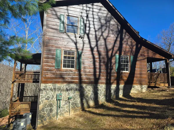 $284,000 | 102 Flint Ridge Trail, Fancy Gap, VA 24328