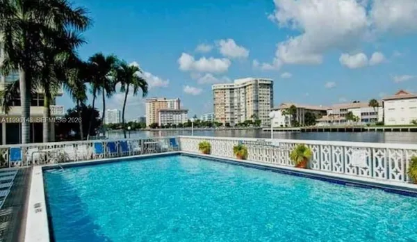 $2,195 | 1825 South Ocean Drive, Unit 611, Hallandale Beach, FL 33009