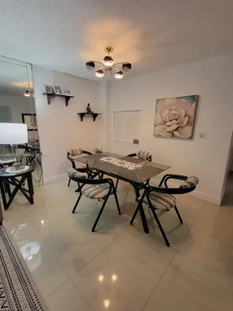 $2,195 | 1825 South Ocean Drive, Unit 611, Hallandale Beach, FL 33009