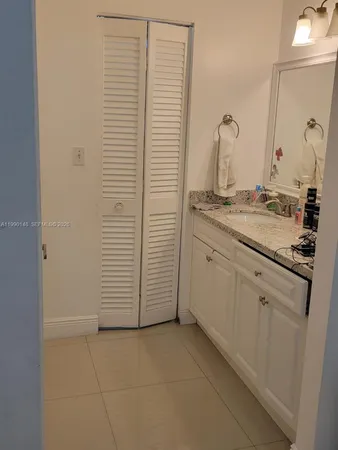 $2,195 | 1825 South Ocean Drive, Unit 611, Hallandale Beach, FL 33009