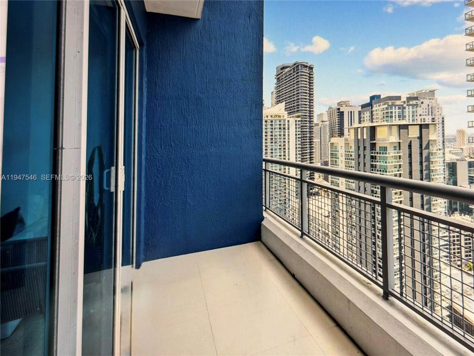 60 Southwest 13th Street, Unit 3214 Miami, FL 33130 - Photo 7 of 13 a view of balcony with city view