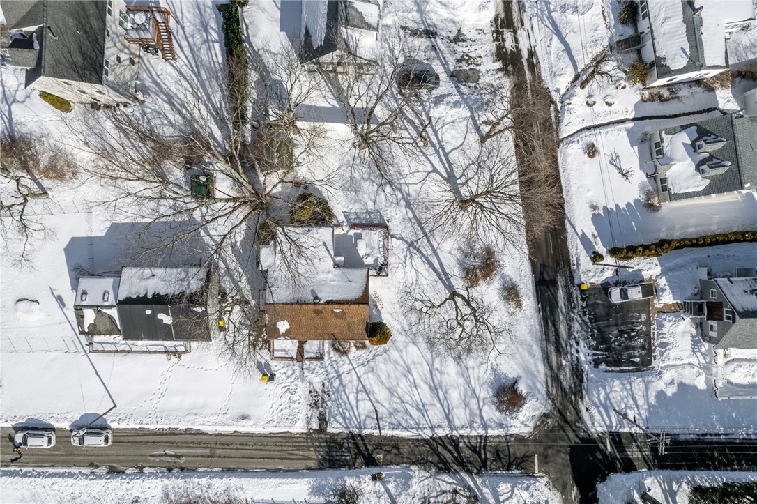 8 Anchorage Road Narragansett, RI 02882 - Photo 14 of 24