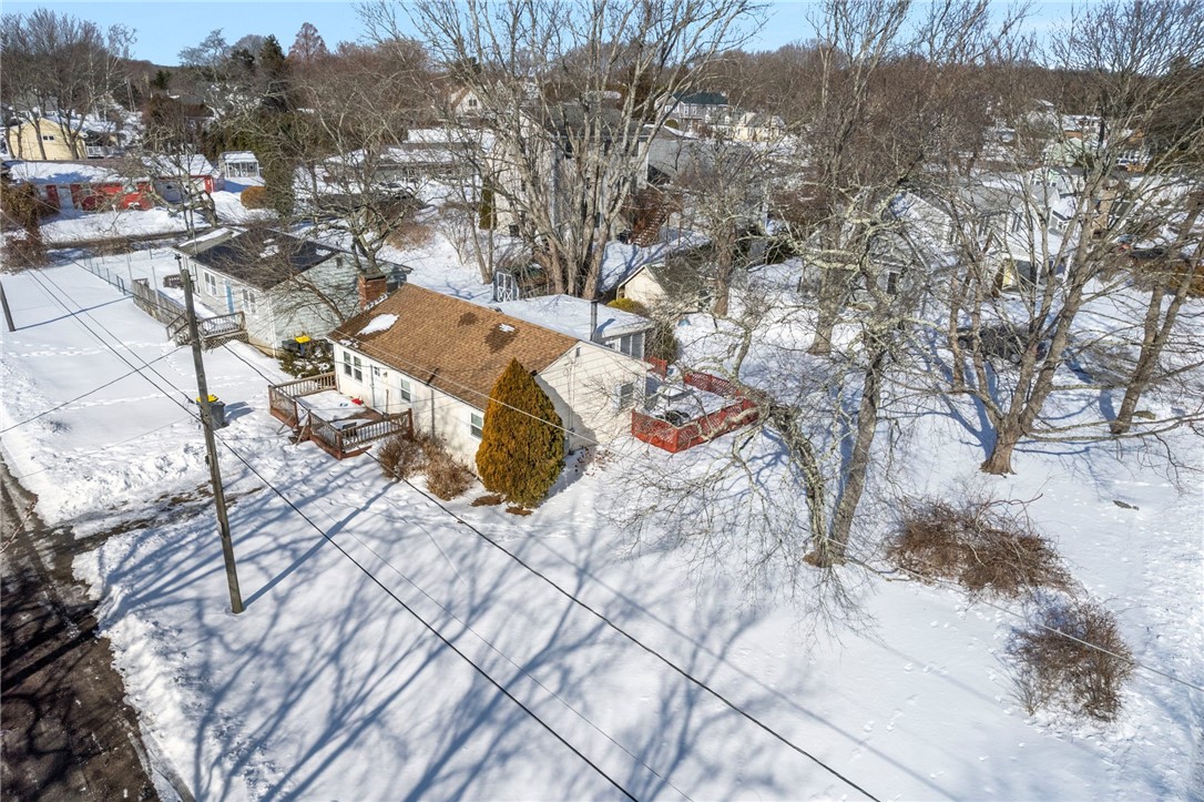 8 Anchorage Road Narragansett, RI 02882 - Photo 5 of 24 Large corner lot.