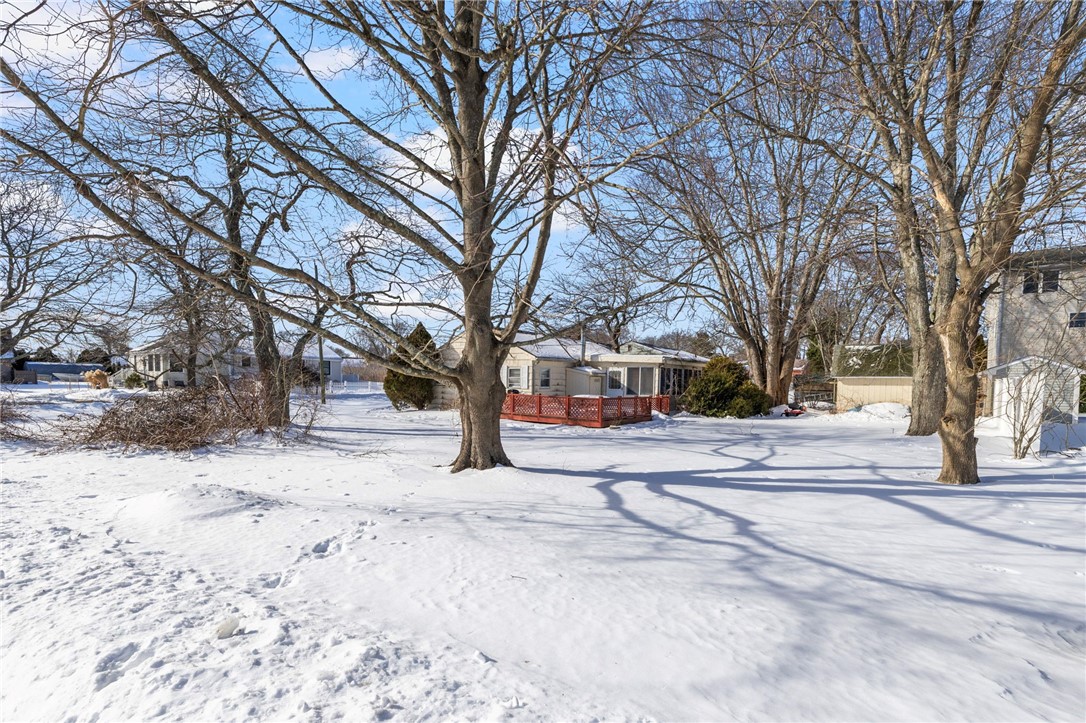 8 Anchorage Road Narragansett, RI 02882 - Photo 8 of 24 Great corner lot.