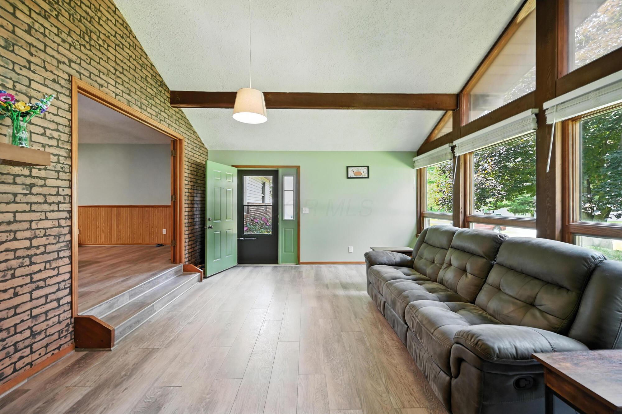 5536 Stauffer Road Morral, OH 43337 - Photo 10 of 56 LIVING ROOM