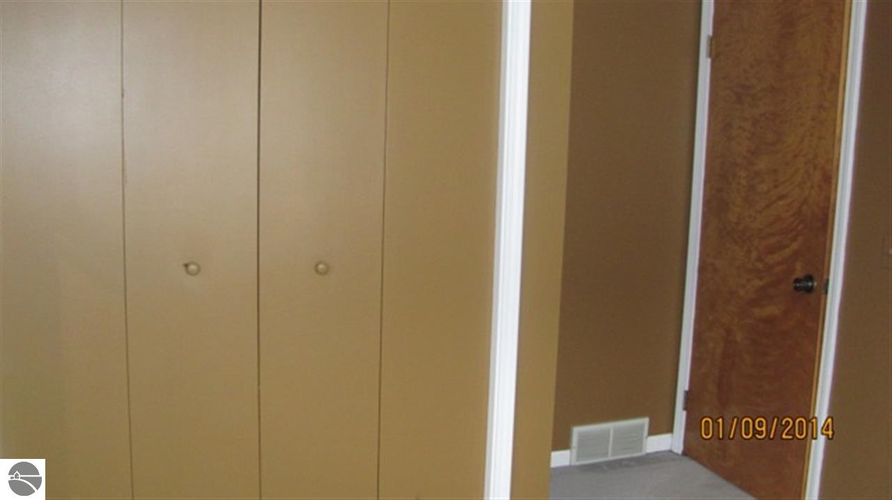 5363 Harris Road Traverse City, MI 49684 - Photo 18 of 22 1780354-17.JPG