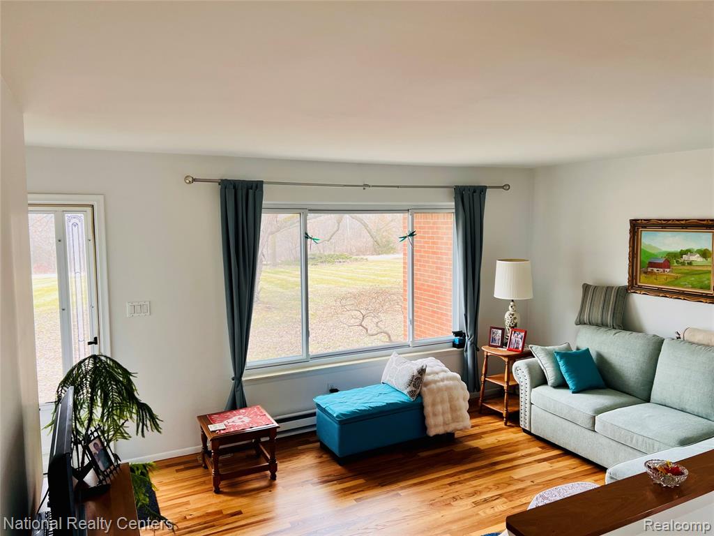 1900 North Hughes Road Howell, MI 48843 - Photo 17 of 50 Gallery Image 17
