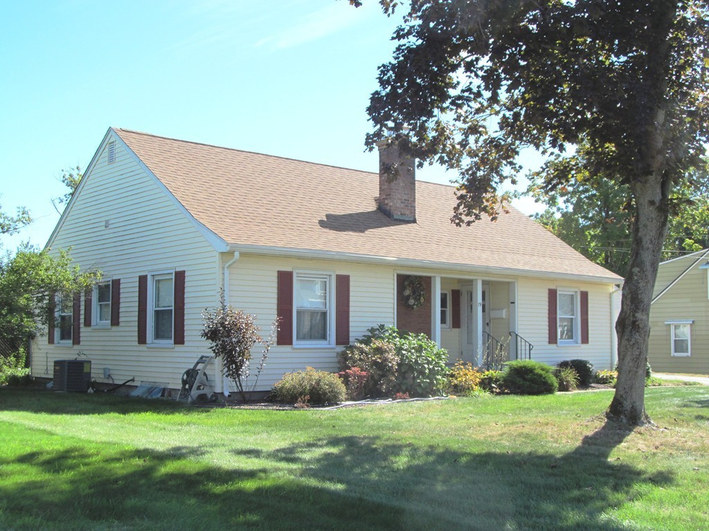 79 Chesterfield Avenue Springfield, MA 01118 - Photo 1 of 24 Gallery Image 1