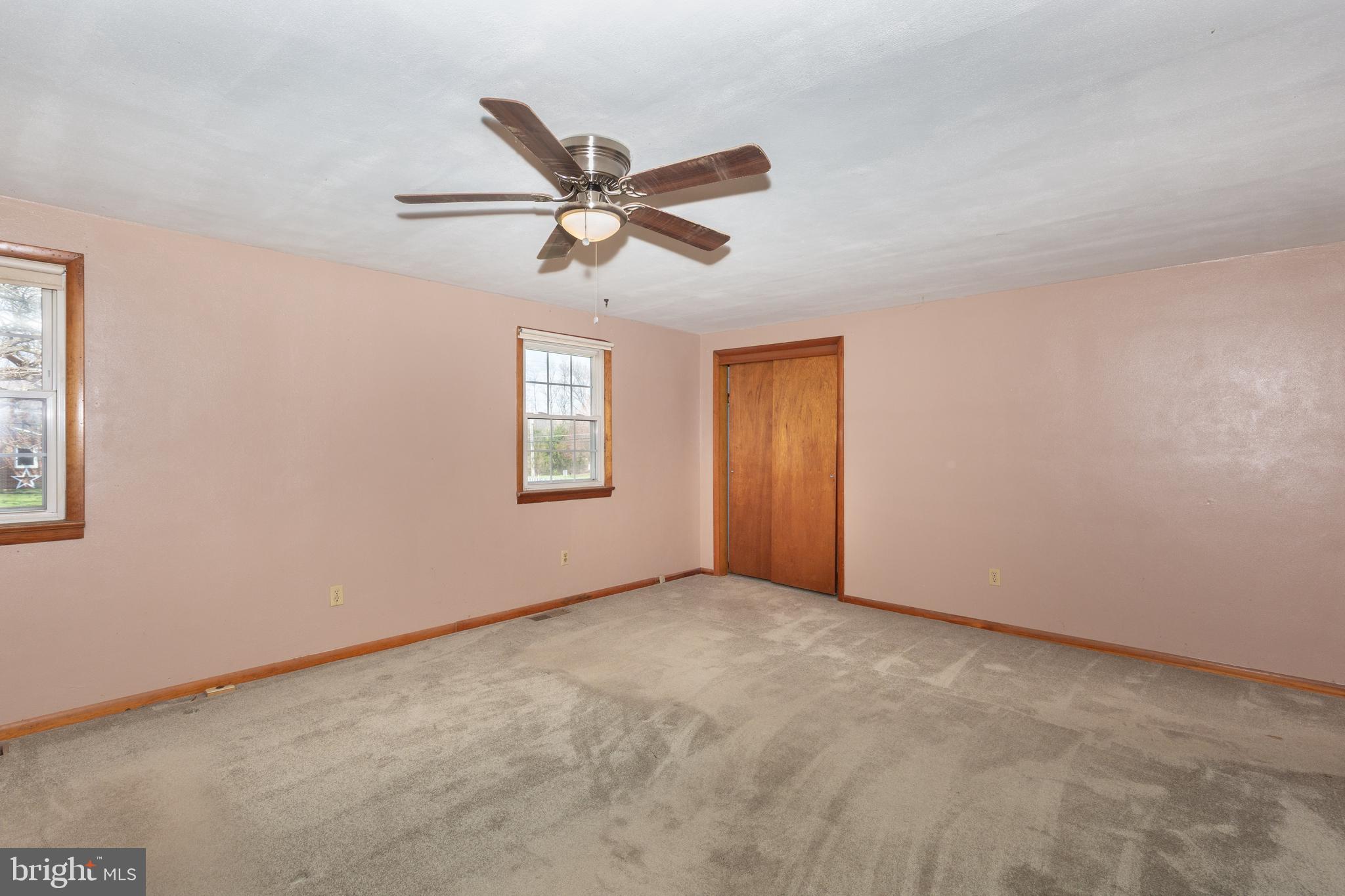 5 Sunset Drive Gettysburg, PA 17325 - Photo 11 of 56 a view of an empty room and window