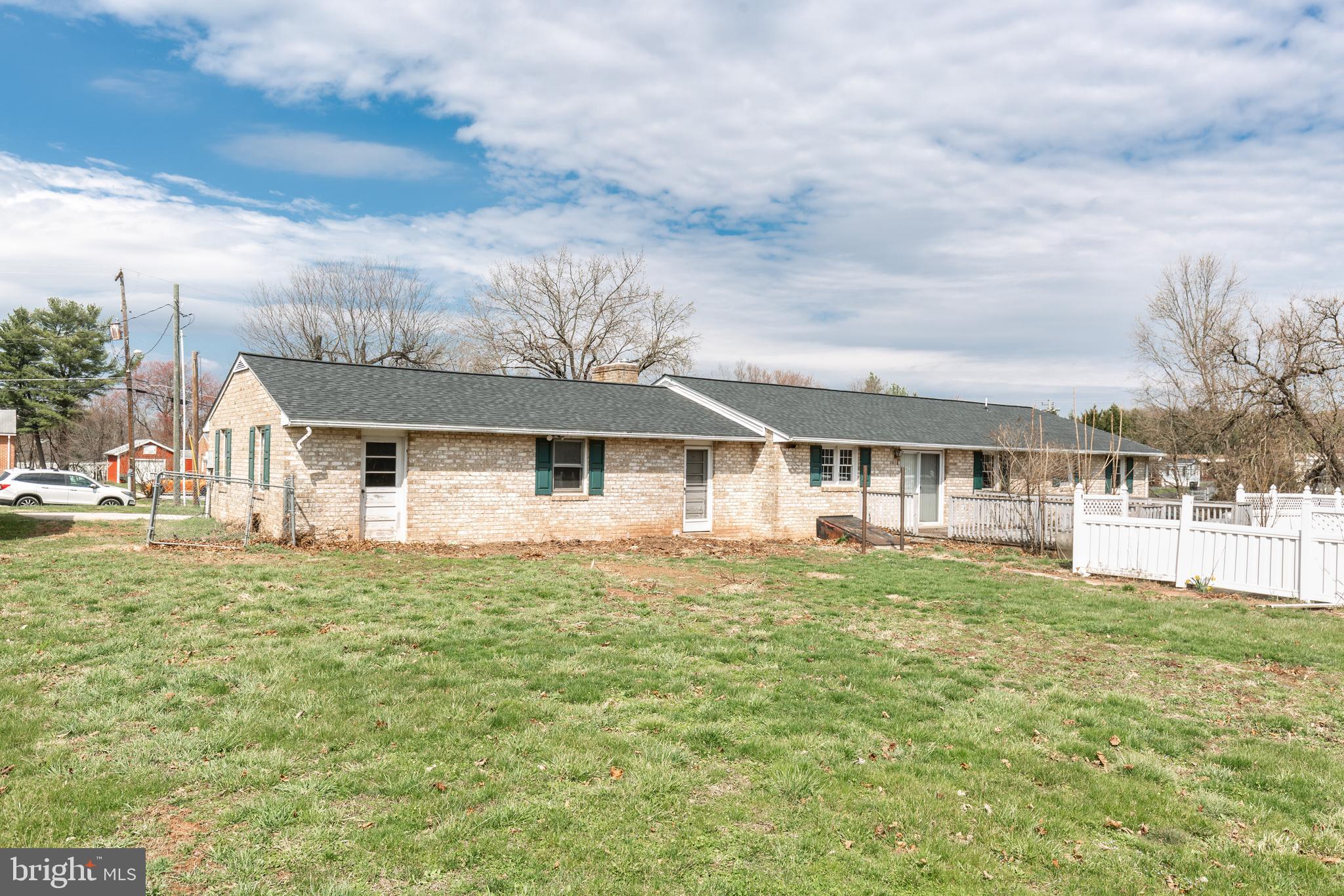 5 Sunset Drive Gettysburg, PA 17325 - Photo 38 of 56 front view of a house with a big yard