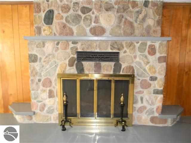2646 East Rose City Road Lupton, MI 48635 - Photo 10 of 22 1747053-9.JPG