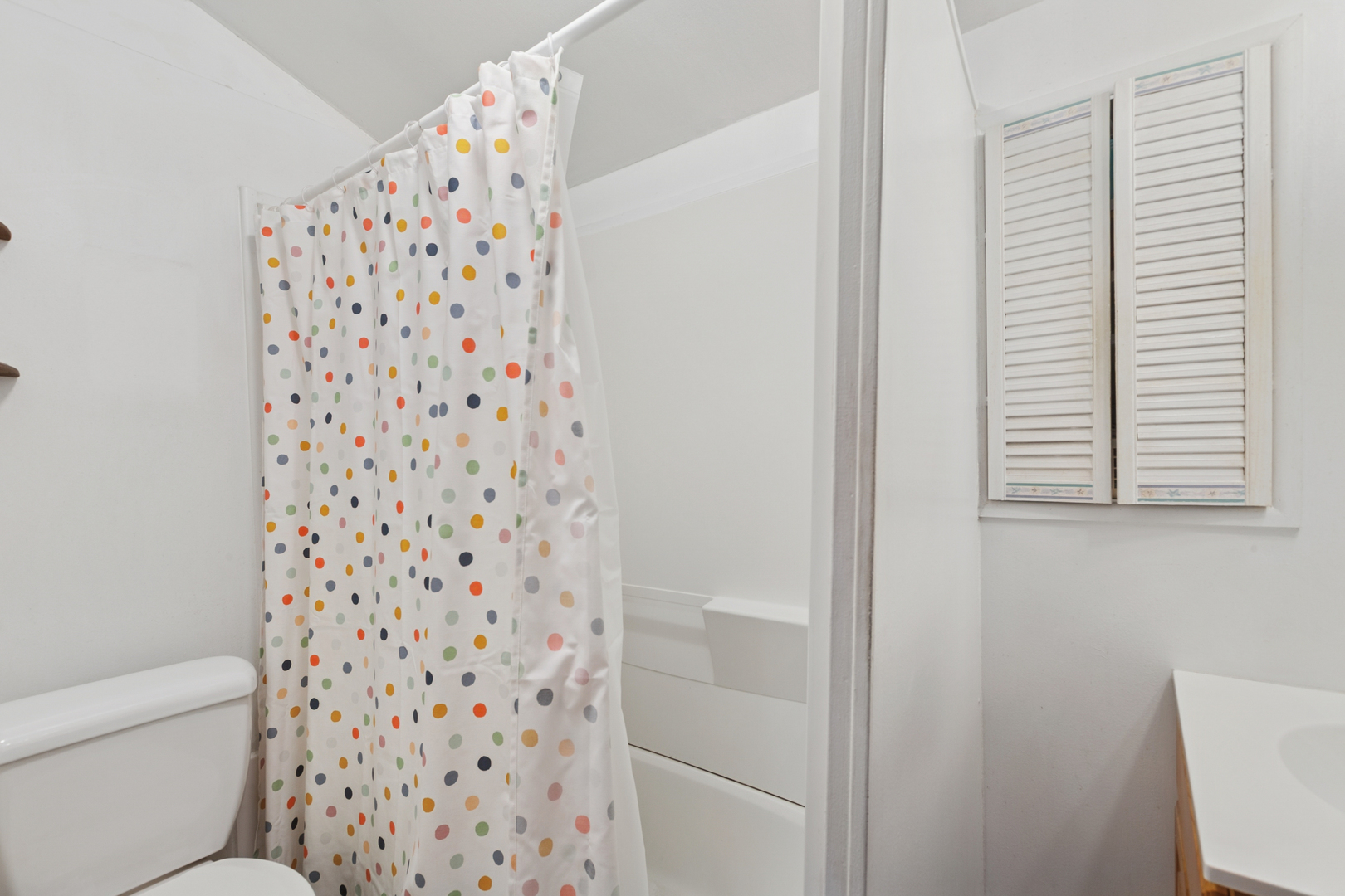 S348 East Street Winfield, IL 60190 - Photo 6 of 23 a bathroom with a shower curtain