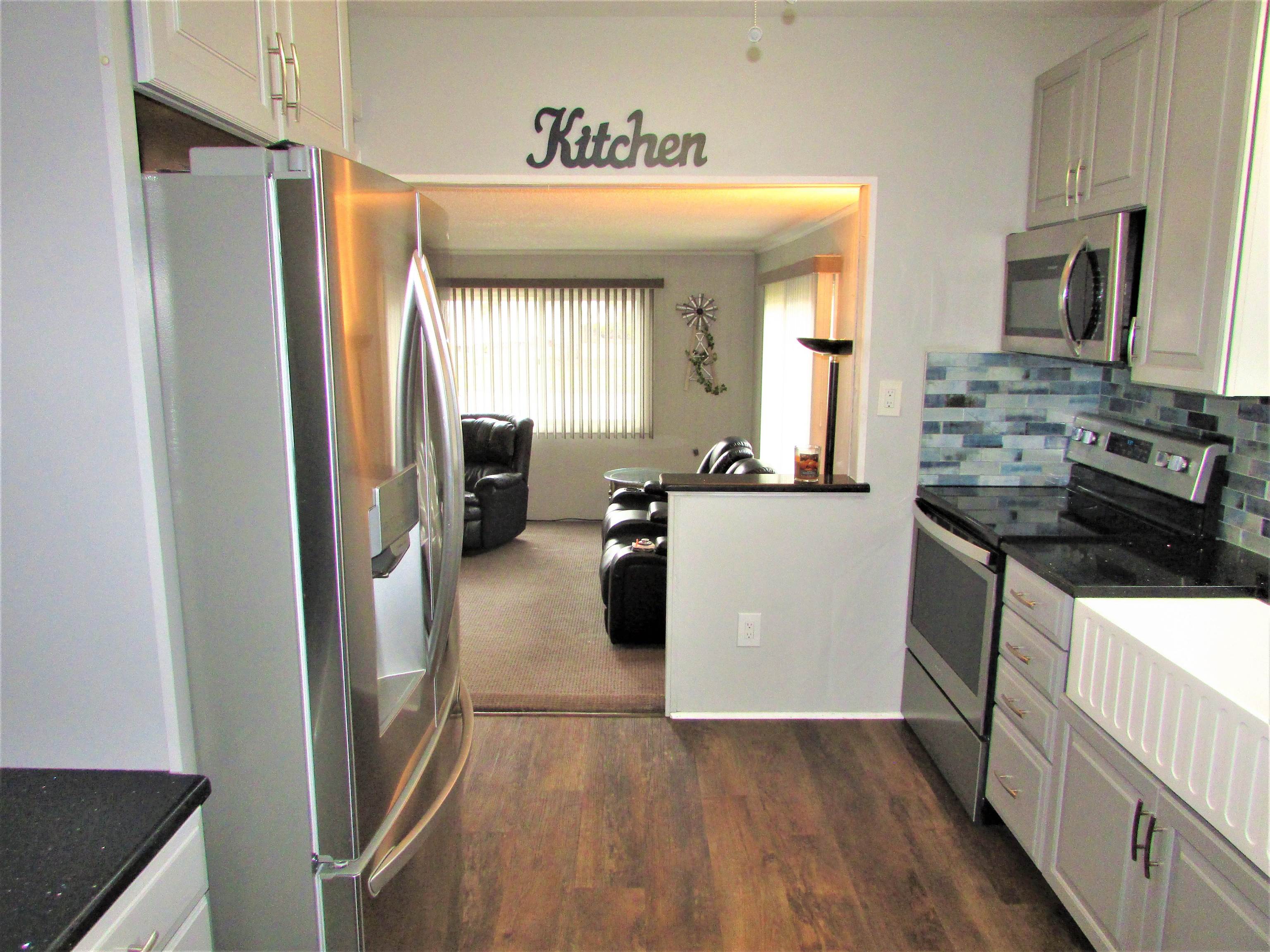 13520 Fenton Fenton, MI 48430 - Photo 10 of 37 50105182-9.JPG