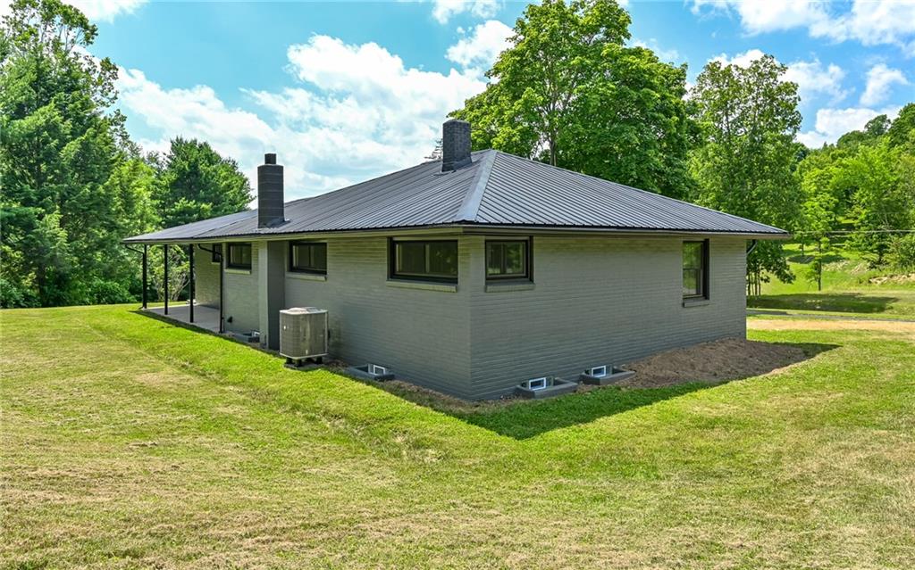 700 Lower Boyd School Road Wampum, PA 16157 - Photo 32 of 35 Gallery Image 32