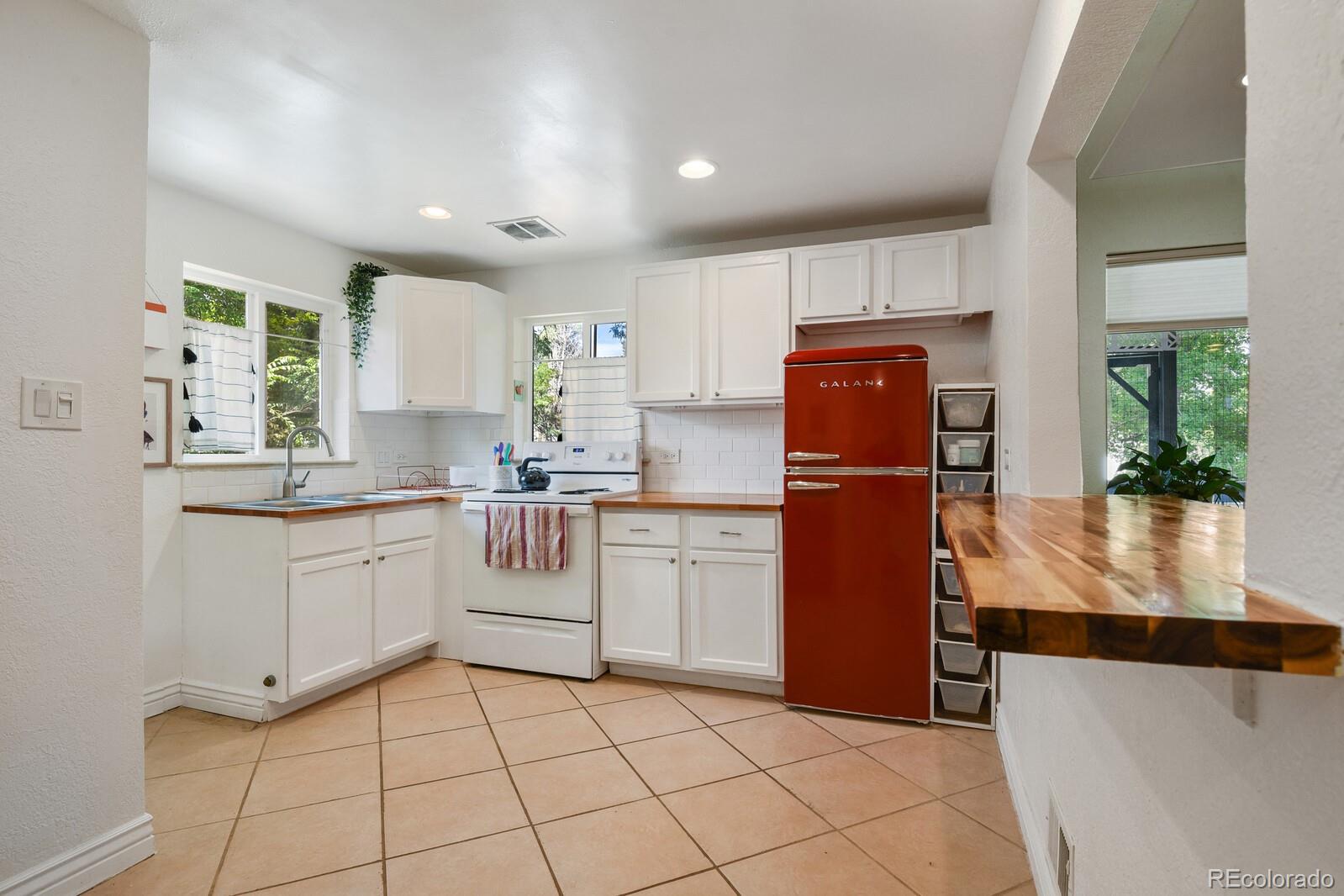 4690 Miller Street Wheat Ridge, CO 80033 - Photo 4 of 13 Gallery Image 4