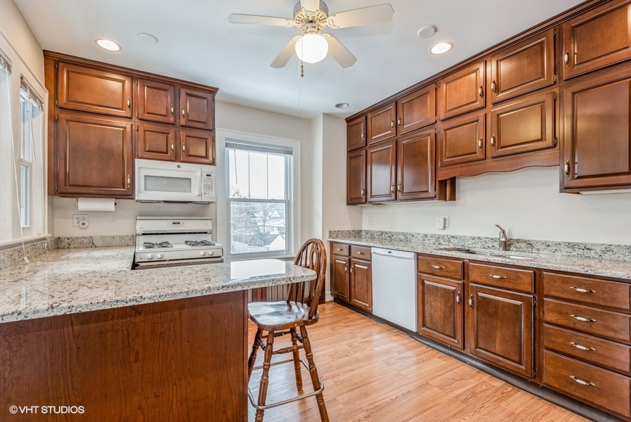 2770 Prairie Avenue, Unit 2 Evanston, IL 60201 - Photo 7 of 13