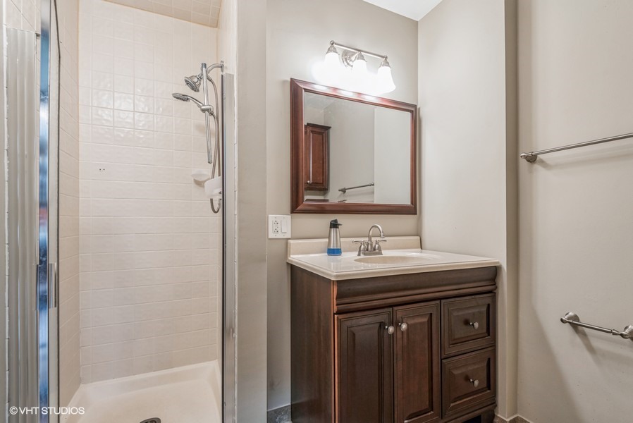 2770 Prairie Avenue, Unit 2 Evanston, IL 60201 - Photo 9 of 13